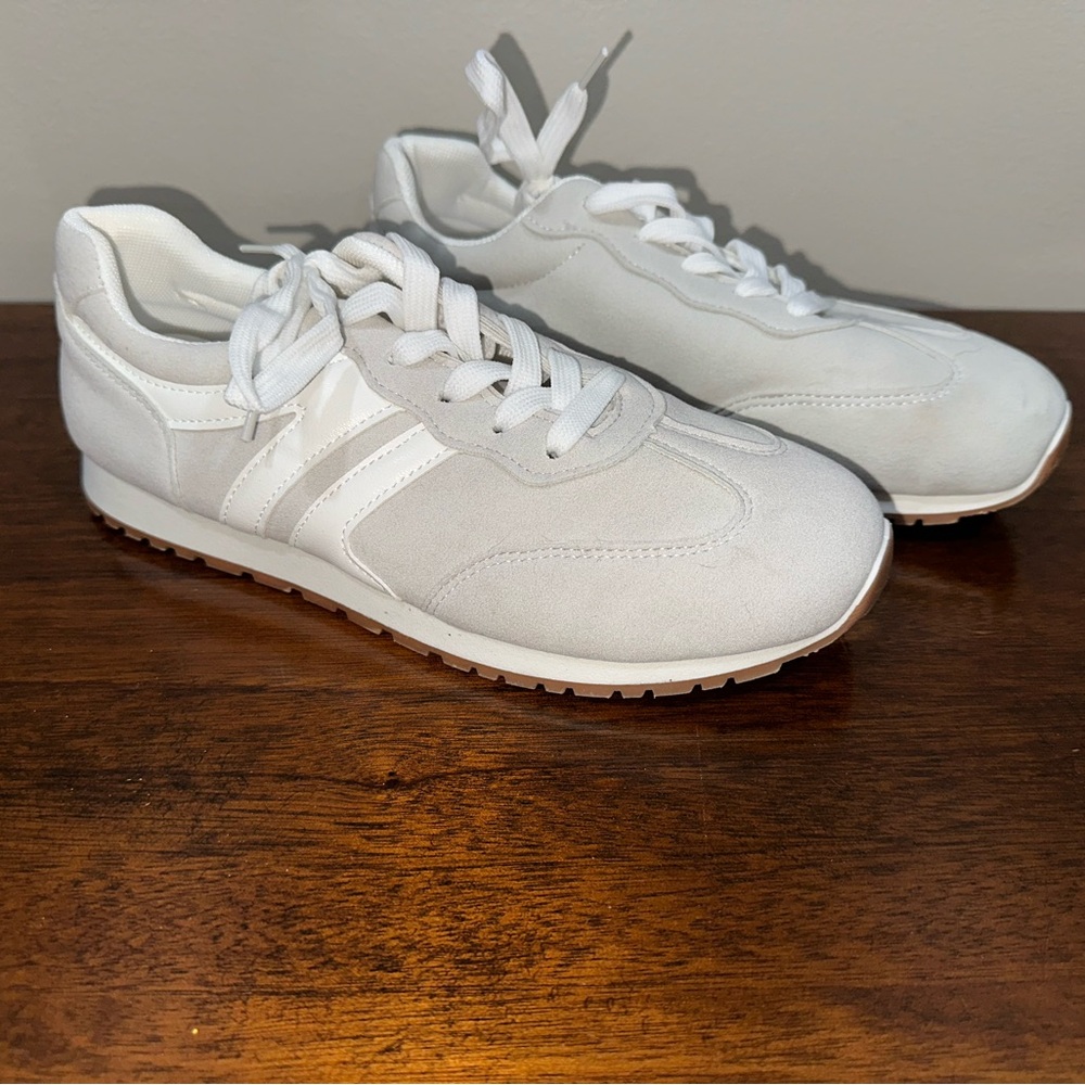 Classic White Womens Sneakers